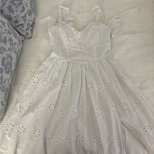 Altar'd State White Sleeveless Sundress with Sweetheart Neckline